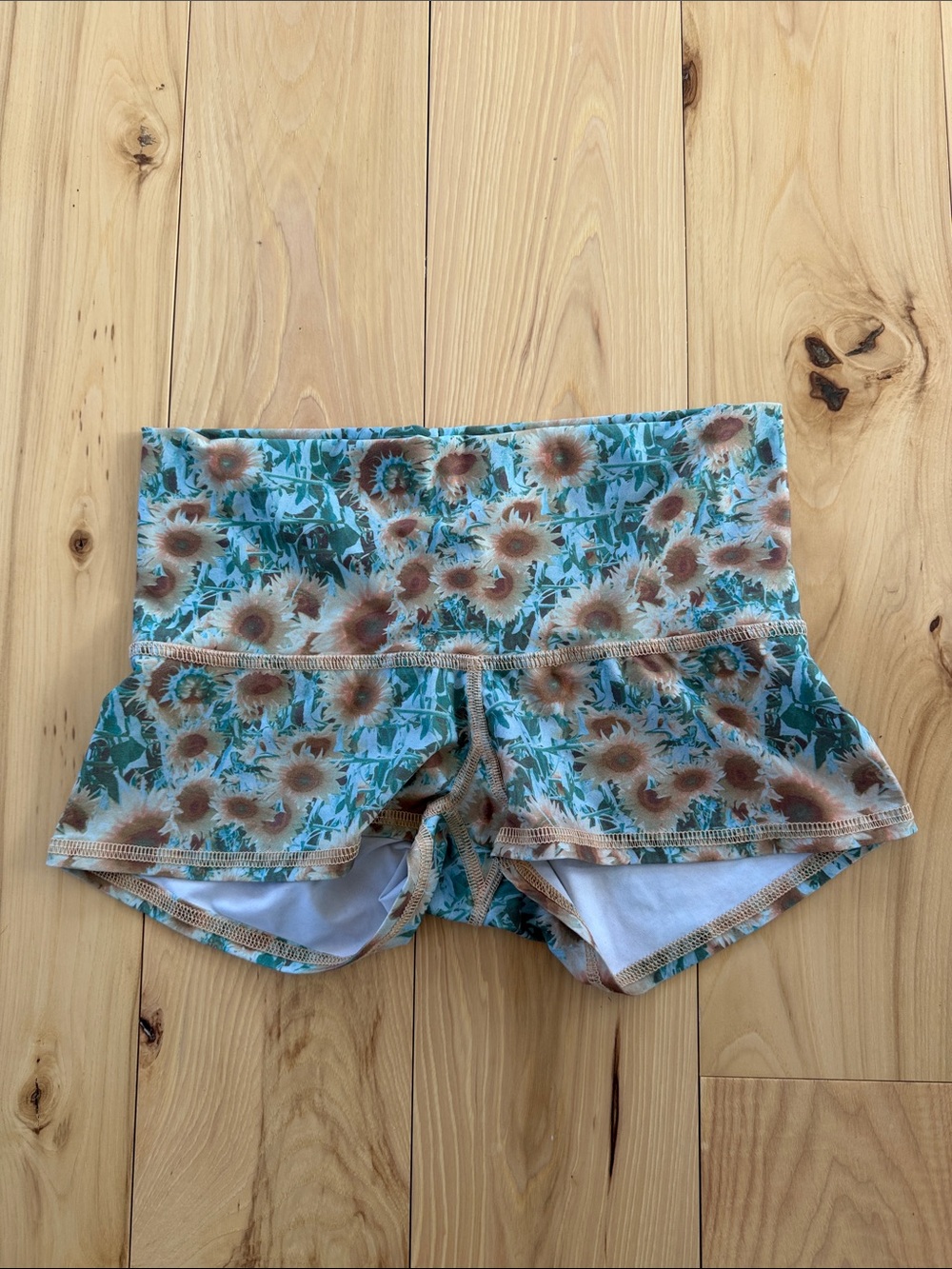 Teeki Sunflower Turquoise Yoga Shorts Womens Size Small